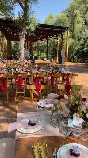 Vana Lich Resort
