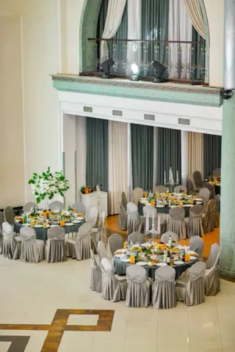 Latar