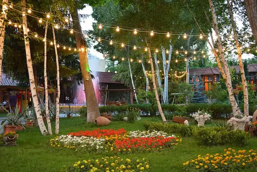 Drakht Garden Hall
